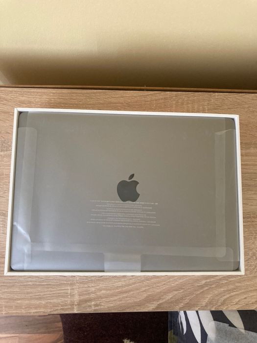 Macbook Air M1 2020 8GB RAM 256GB SSD