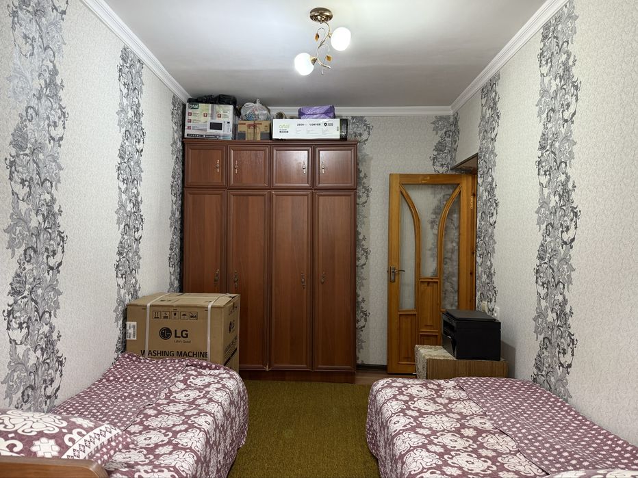 3/4/4 Лисунова, 77-ая серия, два балкона и сушилка, Кадышева Кинотеатр