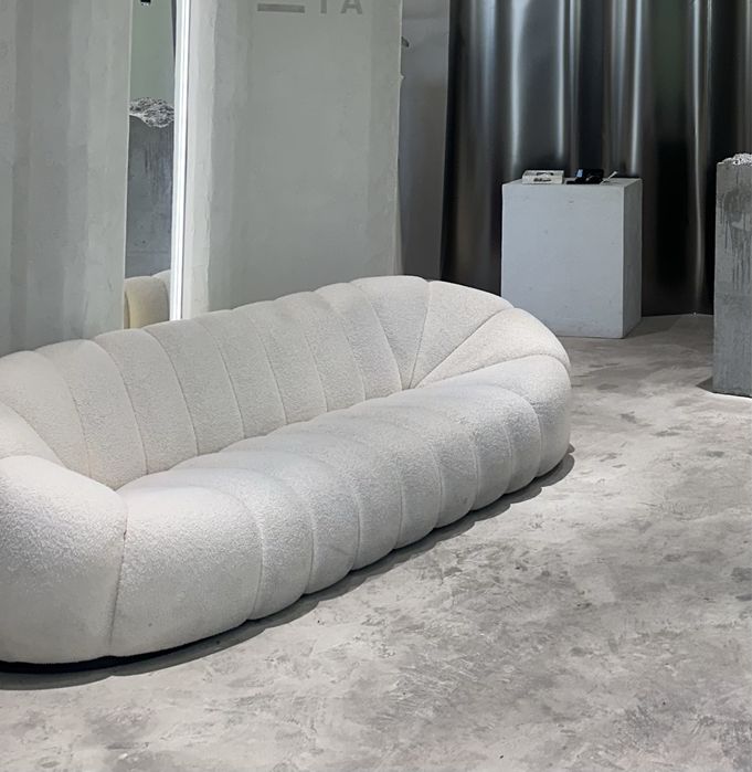 Продам стильный диван