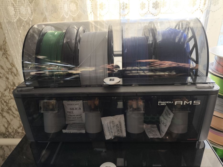 Продам 3 Д принтер Bambu Lab P1S