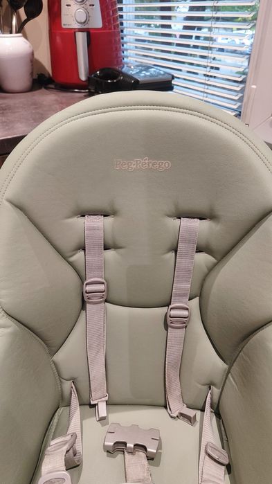 Peg Perego стол за хранене