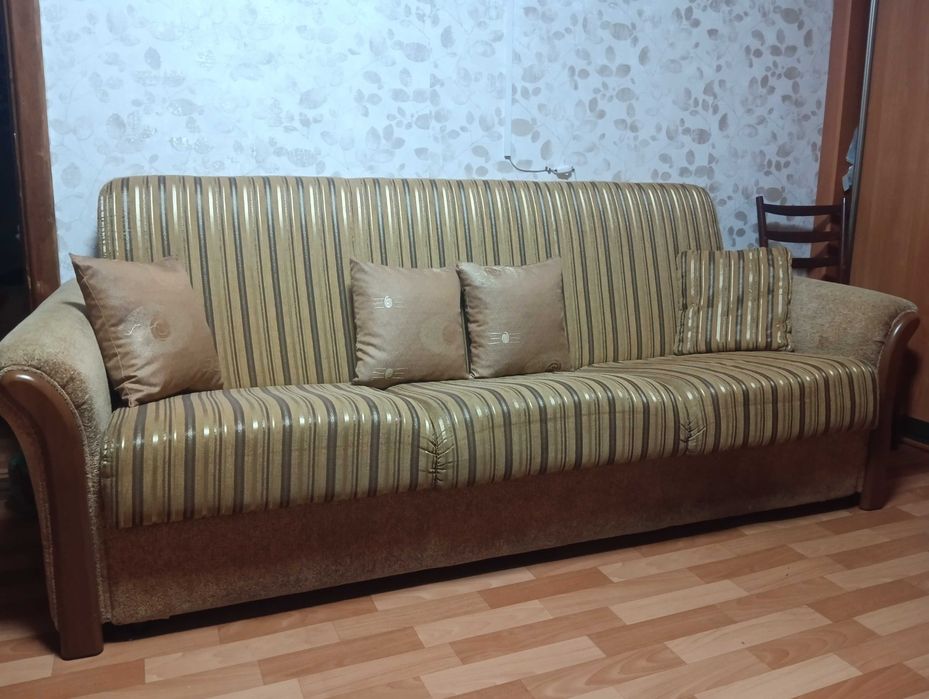 продам диван в отличном состоянии