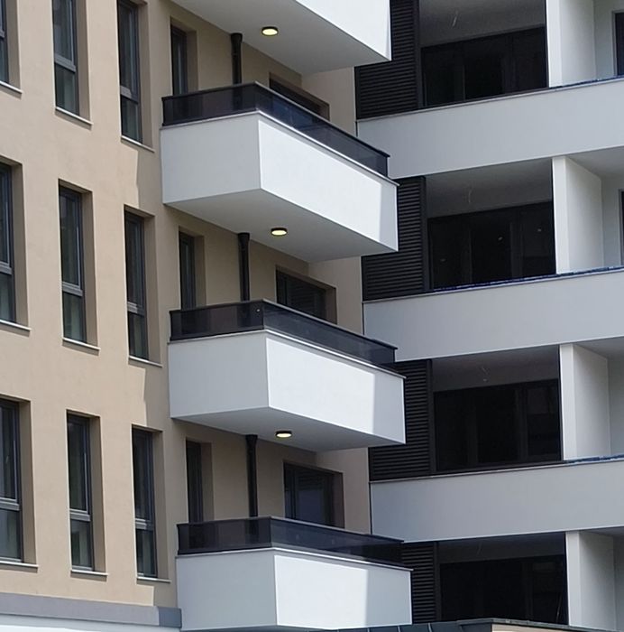 Алуминиев парапет за тераса  със стъкло