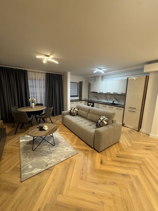 Inchiriez apartament 2 camere (72 mp) - complex Avanera Suceava