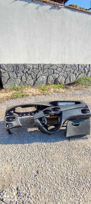 Табло с Айрбег за Форд Фокус Мк1