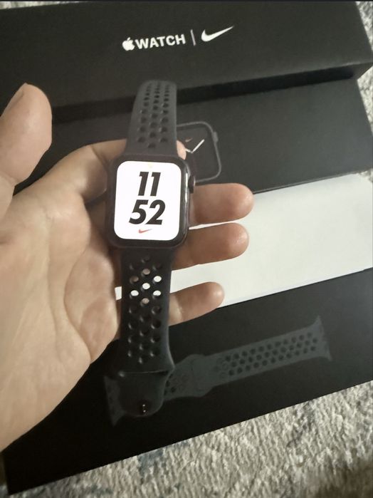 Apple Watch SE Nike 44mm