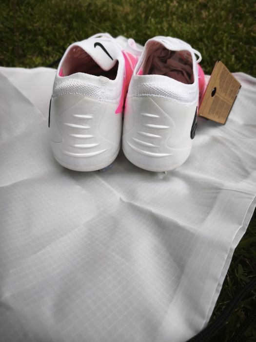 Футболни обувки Nike phantom