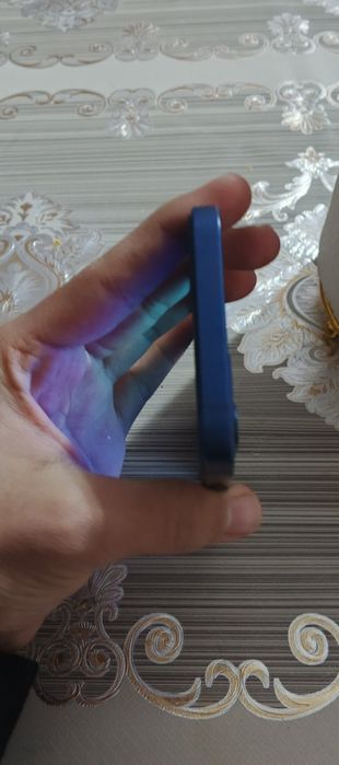 Iphone 12 ideal holatda