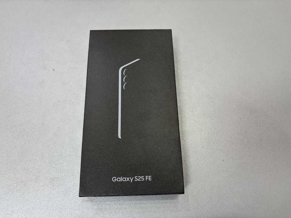 Samsung Galaxy S25 FE, 128 gb, 8 gb ram, 5G, Black, nou la cutie