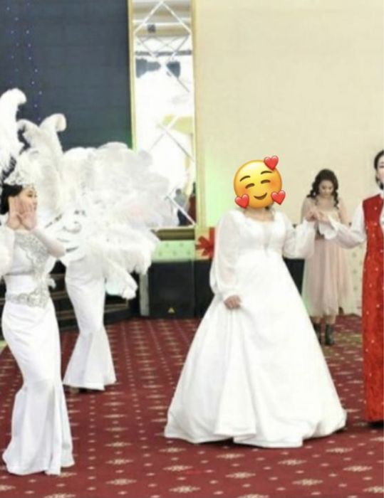 Свадебное платье