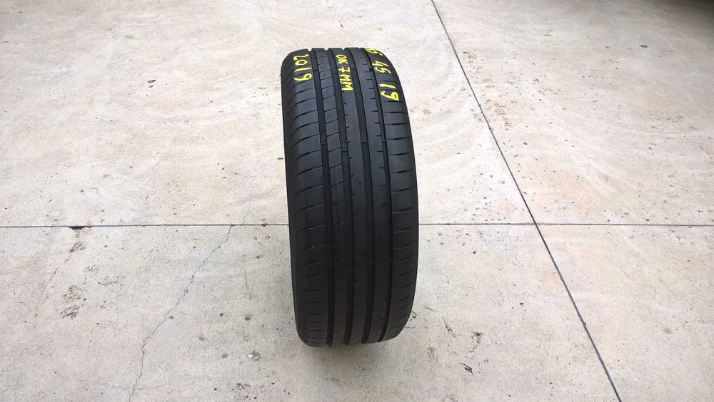 O anvelopa vara 245 45 19 goodyear asymmetric 3 profil 7 mm