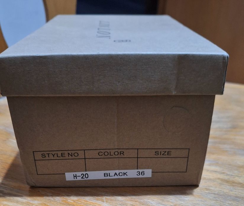 Нови дамски обувки