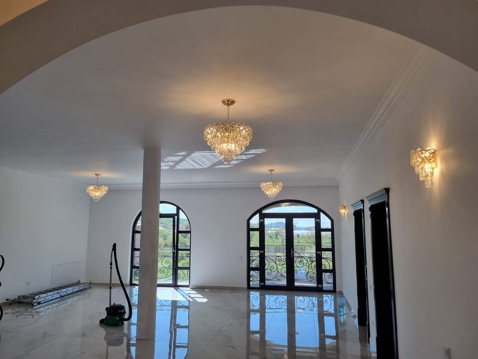 Electrician-Instalatii electrice