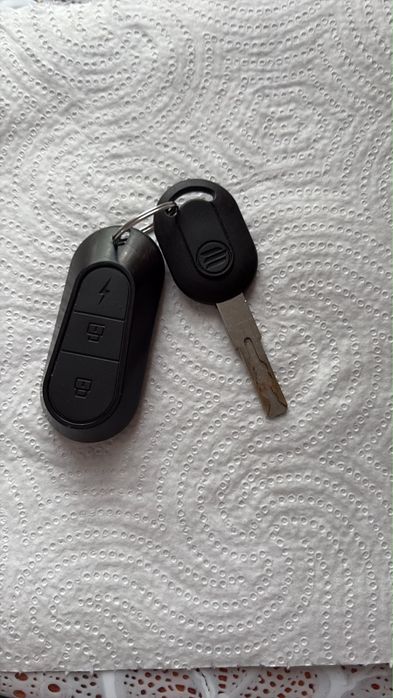 Scuter electric Rotakt Saigon – În GARANȚIE, port USB, Top Case + Husă CADOU (Fără permis)