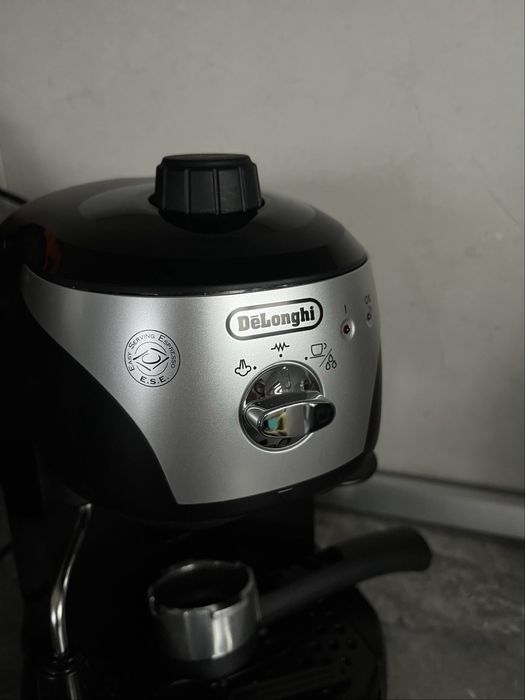 Espressor Delonghi manual