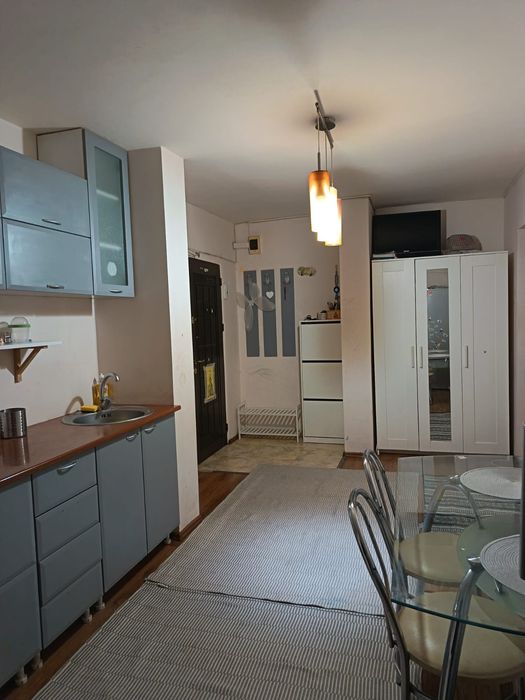 Vand covoare JYSK – diverse modele si culori – de la 100 lei