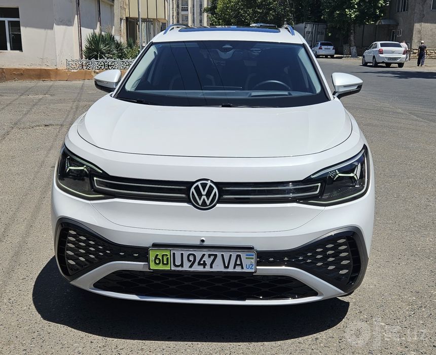 Volkswagen ID 6 crozz pro