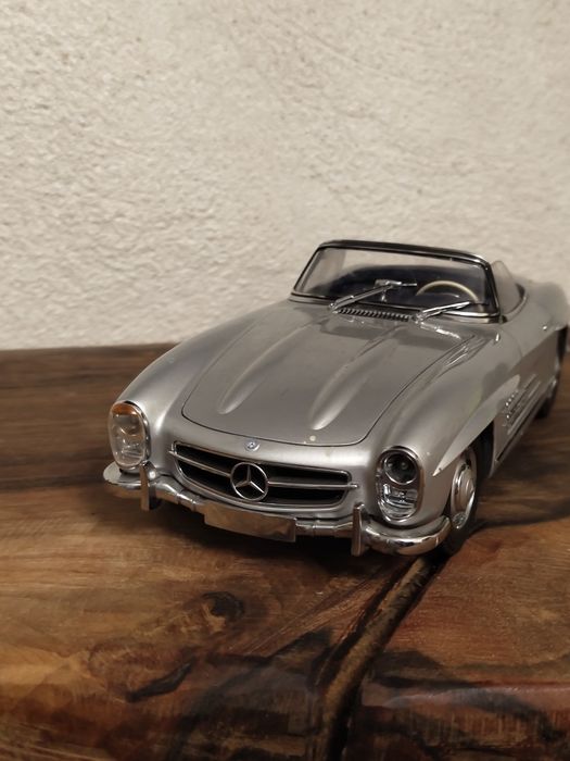 Machete auto 1:18