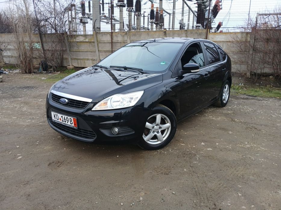 *Ford Focus E/5 1,6/benz*