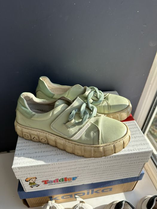 Детская обувь сапоги, кроссовки