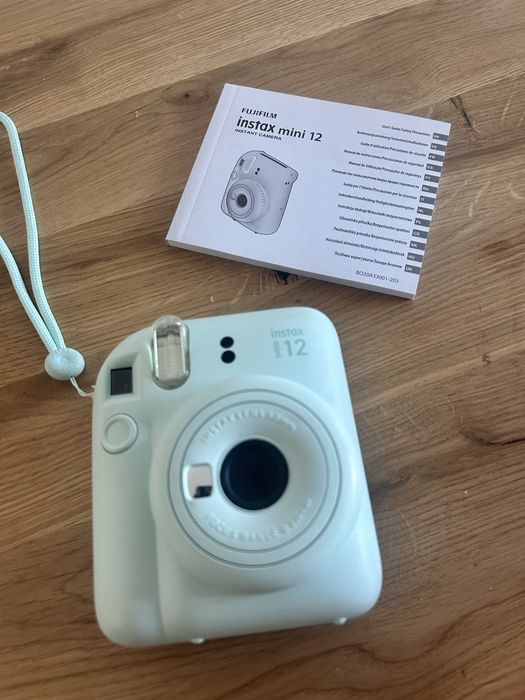 InstaX Mini 12 cu 3 seturi de filme