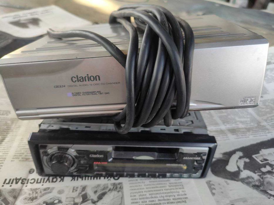 Магнитофон Clarion