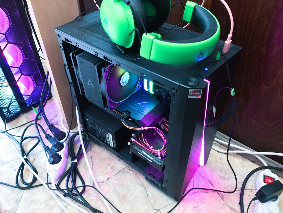 ГЕЙМЪРСКИ КОМПЮТЪР | Ryzen 5 5500 + RTX 1650 SUPER | 32GB + SSD