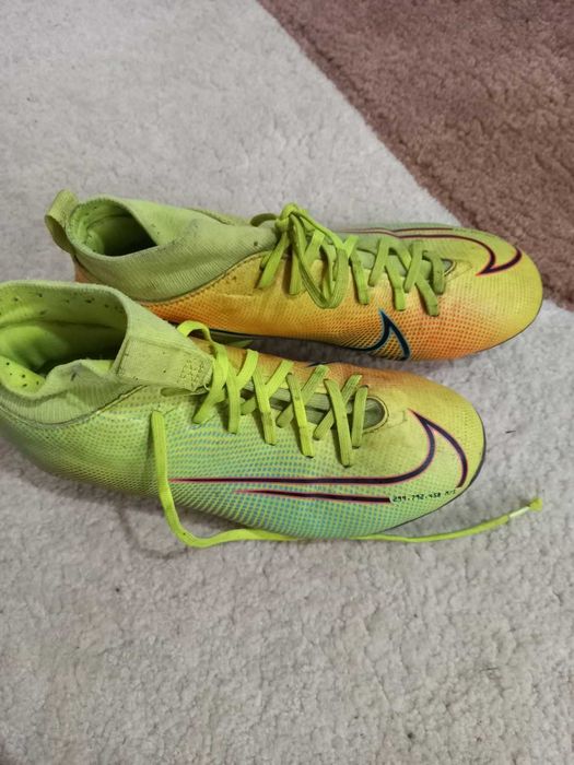 Стоношки и бутони 35 номер 21 см.