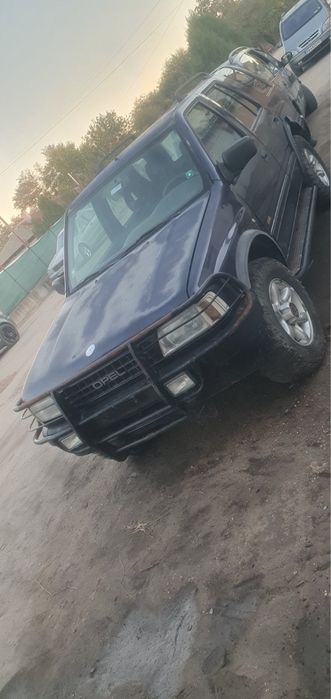 Опел фронтера 2.5тдс за части