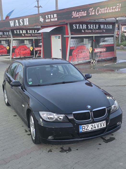 BMW E90 318i Benzină • Manual