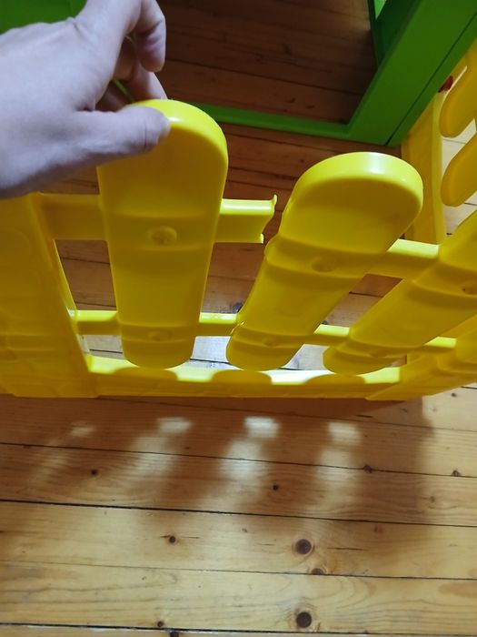 Детска пластмасова къща