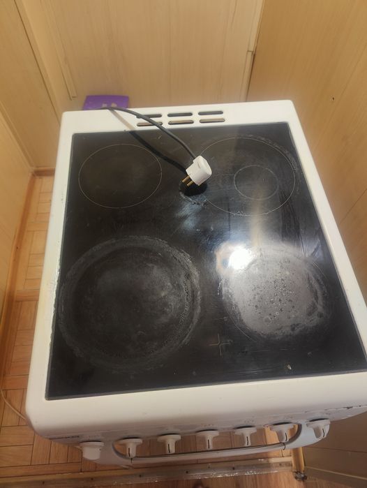 Продам электрическую плиту Веко