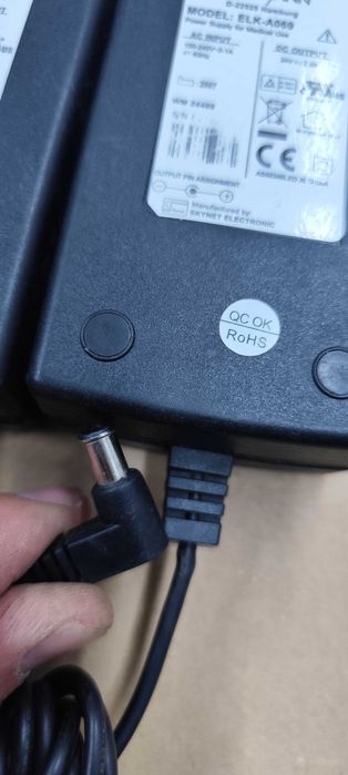 alimentator incarcator 24v 2.5A mufa cu pin central noi cu proba