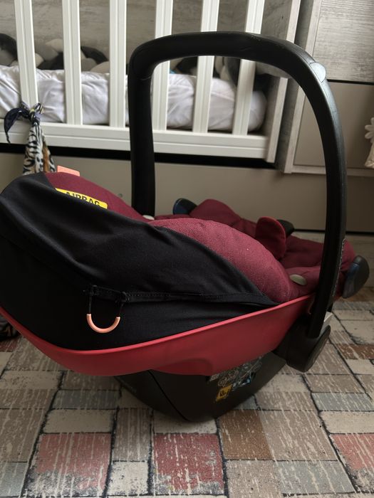 Столче за кола Maxi-Cosi червено