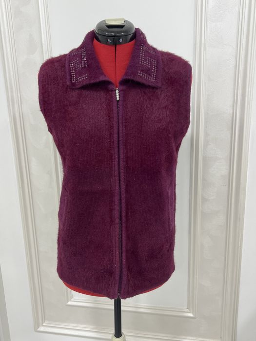 Kiyilgan kiyimlar sotiladi