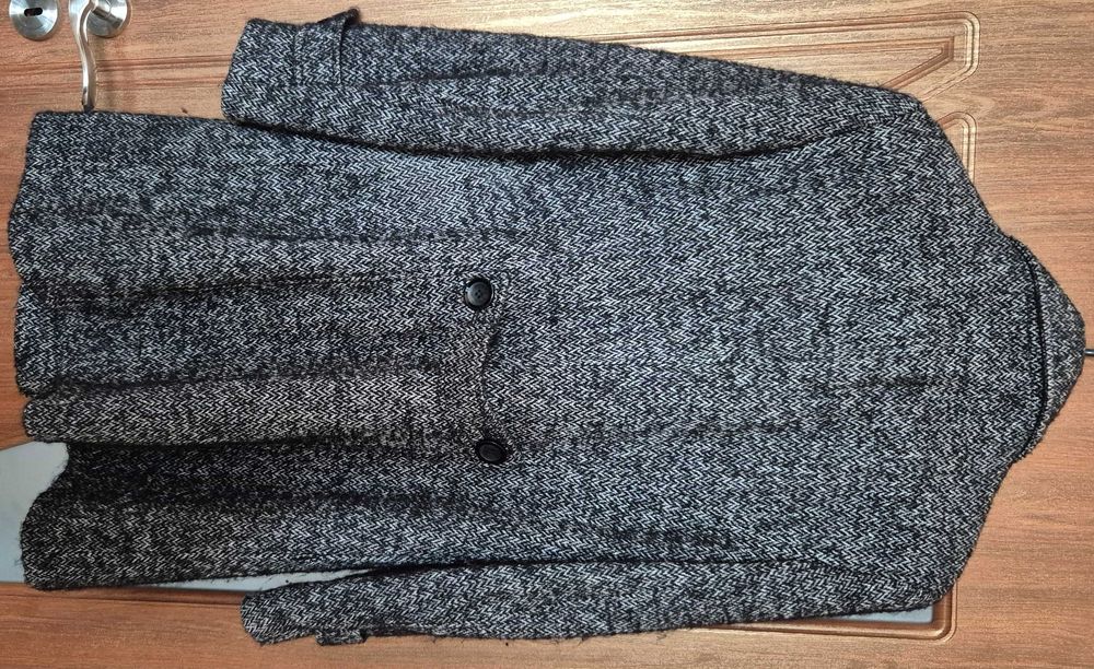 Продавам дамско палто Sandra Pabst - размер 42-44