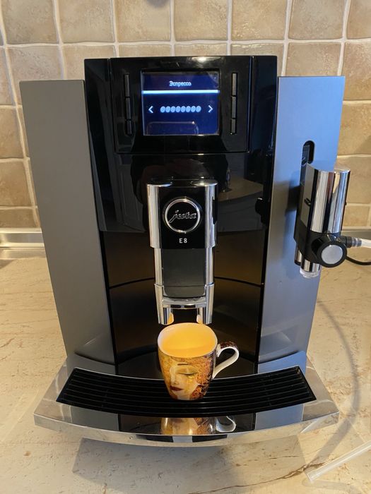 Кафемашина Jira E8