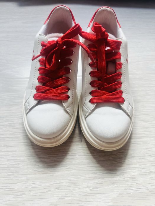 Sneakers fete Hugo 34