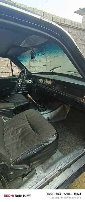 Автомобиль.газ2400