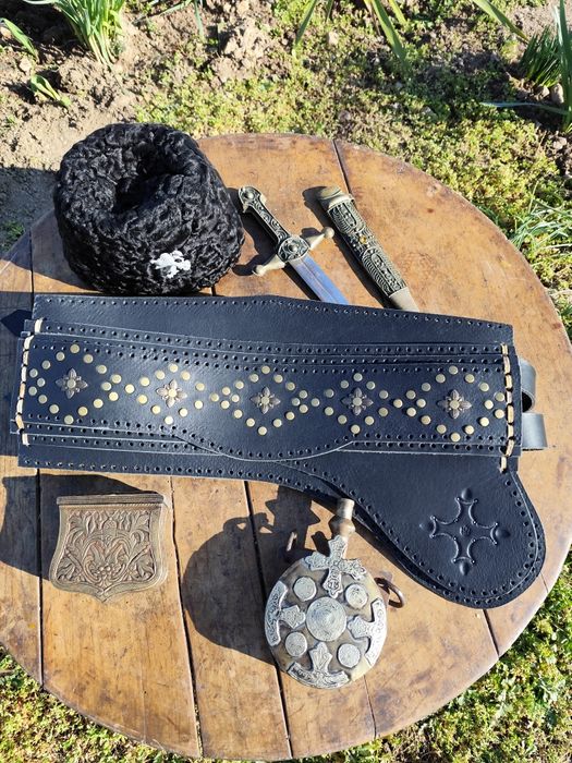 Силях,силяхлък! Хайдушки колан изработен  от естествена кожа !