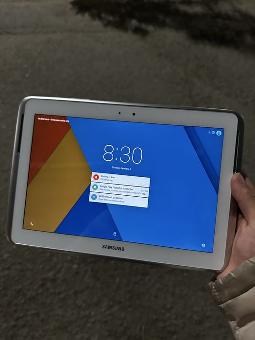 Galaxy Note 10.1 2/16, старый флагманский планшет, со стилусом