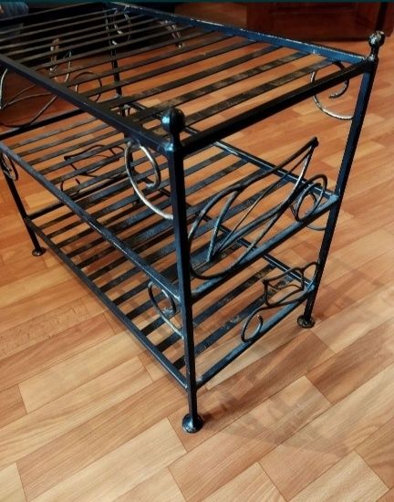 Кованная полка для обуви