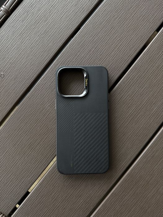 iPhone 15 Pro Max Husa Kevlar Benks Montage Armor Pro