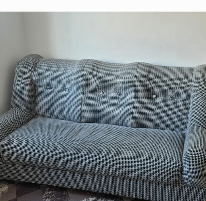 Продаются диваны четвёрка почти как новые