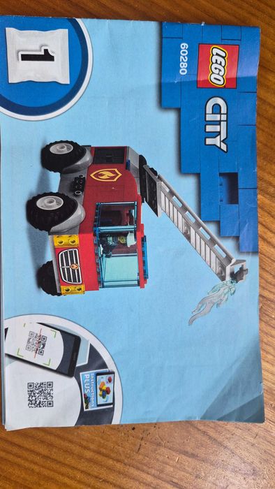 Lego City - camion de pompieri cu scara