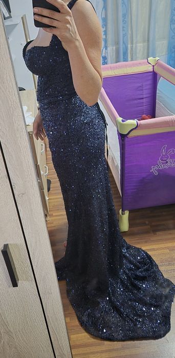 Rochie cu trena si corset