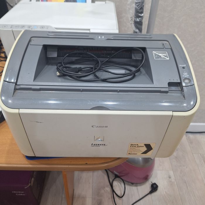 Продам принтер Canon 2900