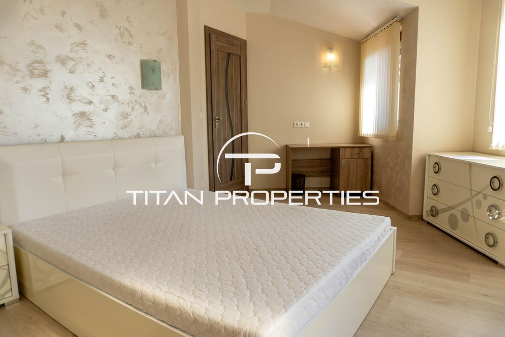 Дава се под наем Тристаен апартамент в Пловдив, Център - 120 кв.м за 550 € - Снимка #4