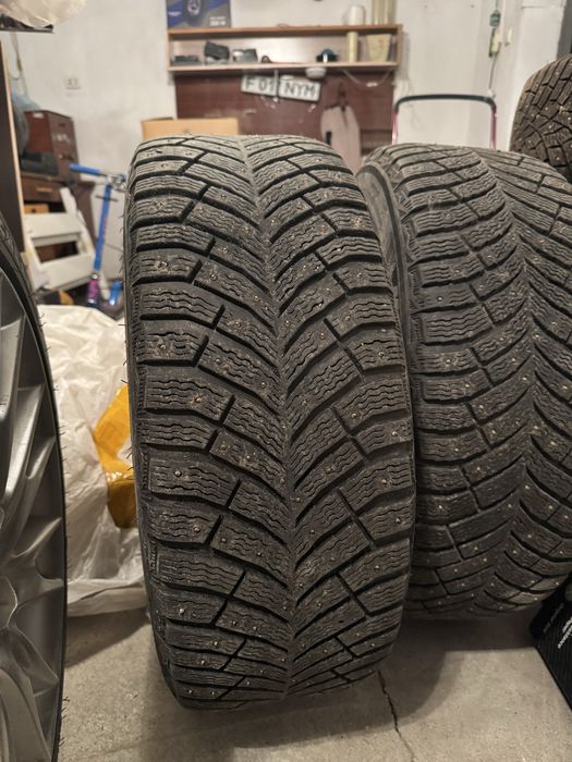 Michelin X-Ice North 4 235/45R18