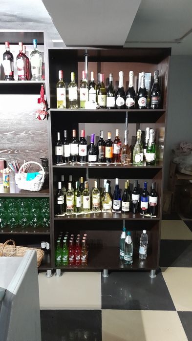 Продам мебель для магазина